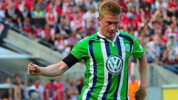 阿坎吉：为球队服务最重要；最想要队友的能力？泽林斯基的技术（阿坎吉：团队利益优先；若可选择队友特质，我想要泽林斯基的技术）