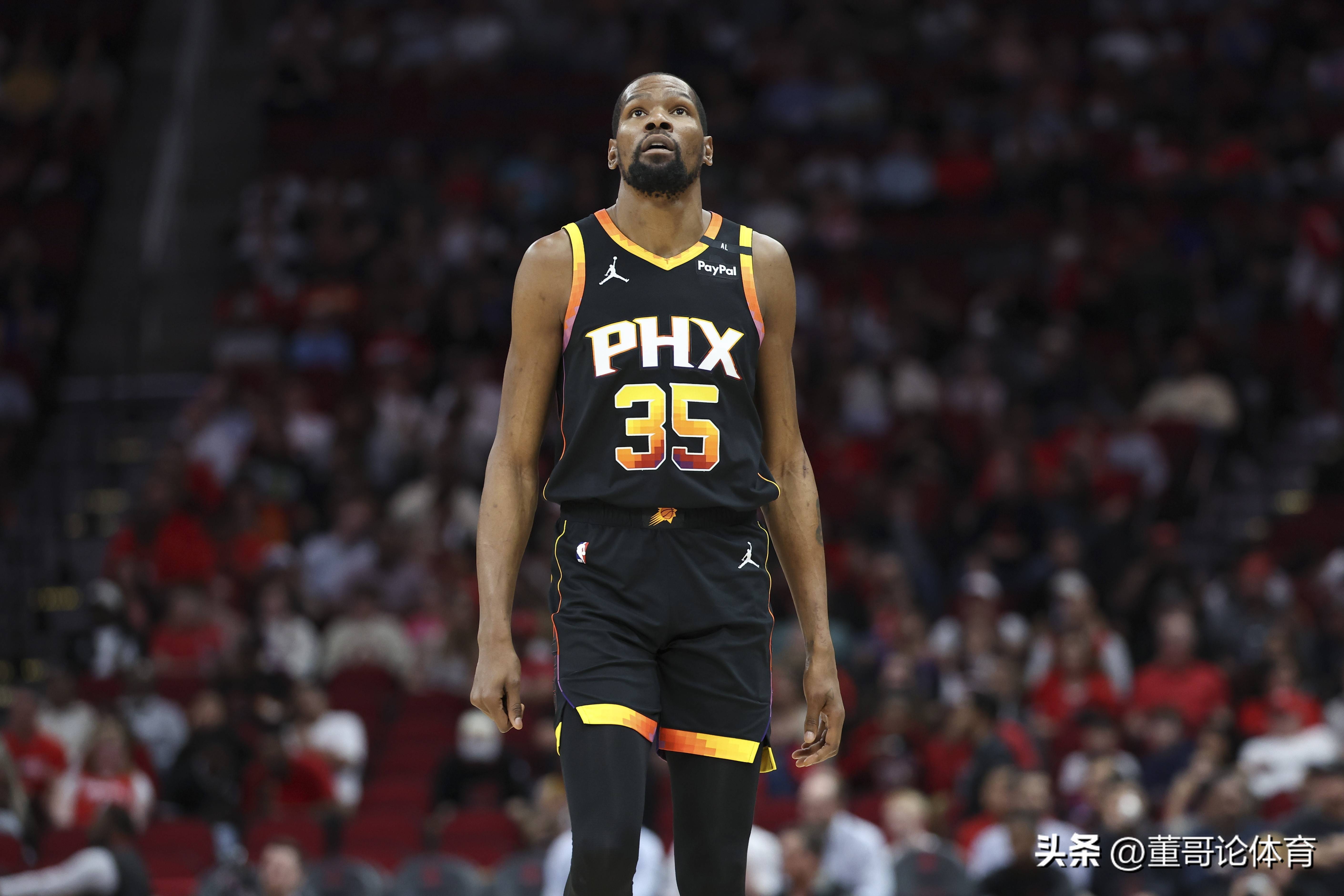 欧冠最年轻连续三场破门选手排行榜：卡尔力压姆巴佩...（欧冠连续三场进球最年轻球员榜：卡尔力压姆巴佩登顶）