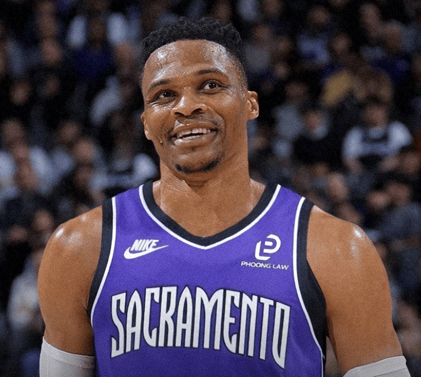 阿姆拉巴特：安东尼不该吃红牌，他并非故意踢对方面部（阿姆拉巴特力挺安东尼：并非故意踢脸，红牌不公）