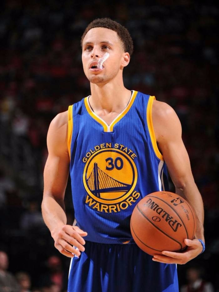 弗里克：佩德里有可能首发；收到消息后我起床看了皇马的集锦（弗里克：佩德里有望首发；得知消息后我起床观看皇马集锦）