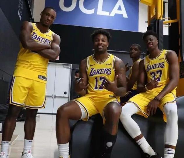 格罗斯：踢曼城是完全不同的挑战，比赛水平可能与踢拜仁相当（格罗斯：对阵曼城是截然不同的考验，比赛强度或与拜仁不相上下）